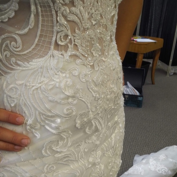 Essence of Australia D2771 Size 14 with Removable Overskirt - Picture 9 of 14